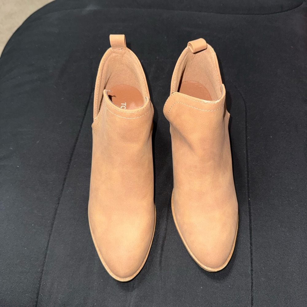 TOP Moda Light Brown Ankle Booties